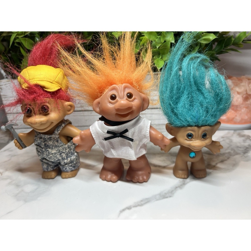 Vintage 1990s Ace Novelty Treasure Troll Doll Teal w/ Belly Jewel Dam 1986 Troll